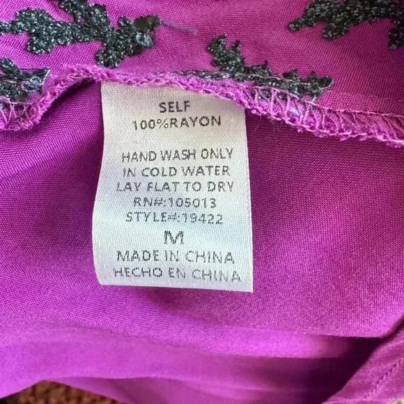 Savanna Jane Embroidered Blouse in Size M Long Sleeves Boho - Picture 4 of 11